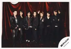 【中古】生写真(ジャニーズ) 関ジャニ∞/集合(7人)/横型・衣装黒・背景赤/公式生写真