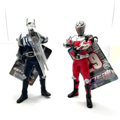 ソフビ魂『仮面ライダー龍騎』より『仮面ライダー龍騎』『仮面ライダーナイト』全2種
