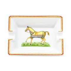 エルメス HERMES アッシュトレイ (灰皿) 陶磁器 馬 灰皿 陶磁器 馬柄 馬術 動物柄 皿 トレー レディース メンズ ホワイト / マルチカラー 正規品 美品 中古 mbl30032