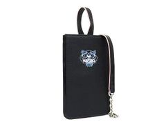 Item thumbnail for item e7fb7eb4-d380-4048-bbd8-24917503dff4