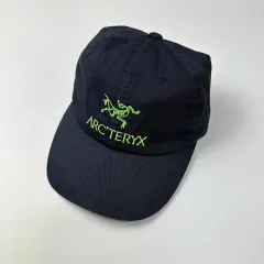 2025年最新】palace arc'teryx キャップの人気アイテム - メルカリ