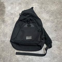 【OAKLEY/オークリー】ショルダーバッグ 90s 00s オークリー 00s Y2K ワンショルダーバッグ ボディバッグ