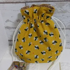 ハンドメイドのミニ巾着バック‼️パンダ柄✕帆布✕茶ドット生地！