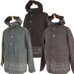 ウール＆ポリエステル素材のフード付きダッフルコート（グレー・茶の３色あり）サイズＭ・L寸あり