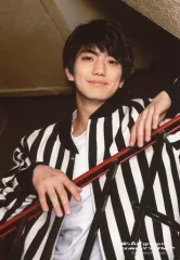 【中古】生写真(ジャニーズ) Aぇ! group/正門良規/上半身・衣装白.黒・両手手すり/「僕らAぇ! groupがbrakeしそうですねん?!」オリジナルフォト