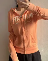 必須アイテム ヴィンテージ Hollister(ホリスター) アプリコットフレーバー レタリング ジップアップパーカー フード付き