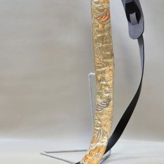 世界に１本 ハンドメイド 国内生産　着物の帯ギターストラップ（葉っぱと花)