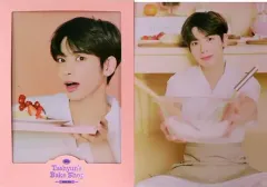 【中古】ポスター ポスターセット(2枚組) テヒョン(TOMORROW X TOGETHER) TAEHYUN’S BAKE SHOP