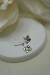新品K18WG　天然ダイヤモンドピアス　0.3ct　フラワー　2way　レディース【E4552307060006】