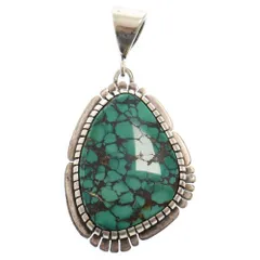 INDIAN JEWELRY (インディアンジュエリー) ナバホ族 ターコイズ ストーンペンダントトップ グリーン