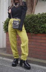 One Tuck Tapered Pants (light green)