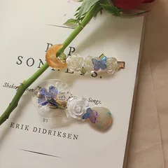 【ハンドメイド】白バラに蝶ヘアクリップペア