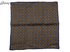 ブリオーニ チーフ Brioni O71000 O8A9F 2541 BROWN NAVY ロゴ入り ブラウン系 小紋柄 ウールXシルク ハンドロール ポケットチーフ ポケットスクエア ハンカチーフ