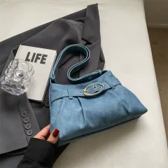 小型バッグ 春季 褶?デザイン 通勤用 おしゃれ ショルダー バッグ 肩掛け 斜め掛け トレンド 旅行用 レディース M250310-2440