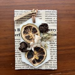 Diptyque 香りのオーバル BAIES ベ ＆ ボタニカルワックスサシェ