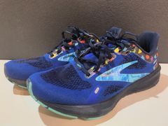 250571　ブルックス　ローンチ　ニュートラル　BROOKS