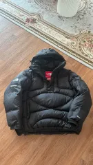 ジャケット・アウター Supreme TNF 800Fill Half Zip Pullover 25 Supreme × The North Face Supreme The North Face Times Square