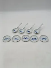 【K-1170】有田焼？ 砥部焼？ 青い蟹模様 陶器製レンゲ 4セットとレンゲ受け1つ