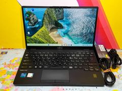 マイクロソフト Laptop Studio 第11世代 14.4型 タブレット 外観