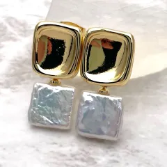 スクエア バロック淡水パール 揺れるスタッドピアス 11mm 12mm ウエディング 結婚式 入学入園卒園卒業 ゴールド系