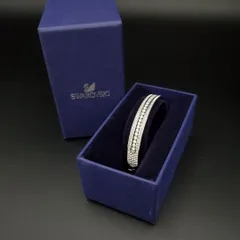 SWAROVSKI スワロフスキー ブレスレット バングル クリスタル 3列 ラインストーン キラキラ 上品 華やか 豪華 ギフト プレゼント 贈り物