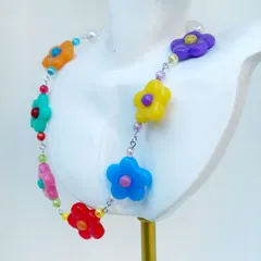 カラフルポップなお花のネックレス