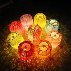 【在庫セール】居酒屋/誕生日/結婚式/出店/DIY絵画/装飾用 お祭り イベント 10個セット (15cm カラフル 燈籠 LED付き 提灯 楕円型 お盆飾り 楕円型) 透かし彫り 紙ちょうちん お盆 紙提灯 Lanito