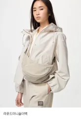 UNIQLO(ユニクロ) ラウンドバッグ ミニ ショルダーバッグ ベージュ