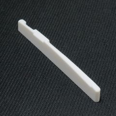 牛骨サドル 72mm幅 重量感&硬質感あり アコースティックギター用 新品未使用 音質改善と弦高下げで弾きやすく カンタン交換