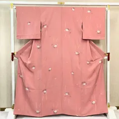 ［きものキレイ］小紋（袷）ピンク　花　絞り柄　身丈159.5cm　裄丈66.5cm　絹　リユース　　K028