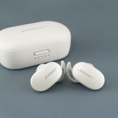 BOSE QuietComfort Earbuds 完全ワイヤレスイヤホン USED美品 ノイズ