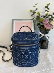 CHANEL シャネル ビックココマーク ステッチ ヴァニティーケース デニム