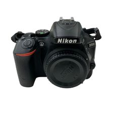 Nikon デジタルカメラ D5500 通電確認済み