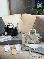 BALENCIAGA モトサイクルバッグ - ホワイト レザー [本日特価|新品未使用品]-WT0輸入