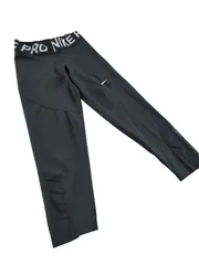 ナイキ◆レディース トレーニングタイツ レギンス ヨガ ジム ブラック 8分丈