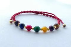 七色のタイガーアイ　　マクラメブレスレット　厄除け　還暦プレゼント