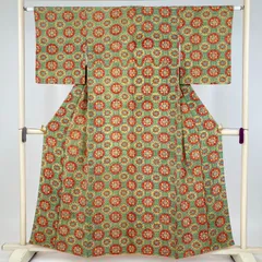 たんす屋 TANSU-YA 中古 リユース着物 小紋 黄緑 カジュアル 蜀江華文 袷 絹 未洗い 【身丈】151.5cm【裄丈】62cm MS4075
