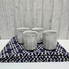 109 陶器 湯呑 鎬（しのぎ） 白釉 4個セット 和食器 銘入り