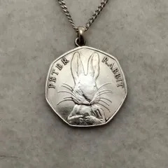 大量入荷 2025年最新】ピーターラビット ペンダントの人気アイテム メルカリ - アクセサリー