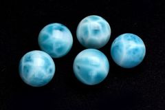 値下☆トロールビーズ ターコイズブルー6個セット - メルカリ