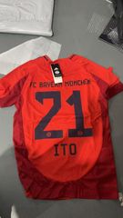 2024-2025  バイエルン・ミュンヘン  ユニフォーム  ホーム 半袖  サッカー 21番 ITO