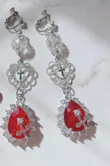 ハンドメイド　ロングイヤリング　揺れる　地雷 病み ゴシック　ゴスロリ