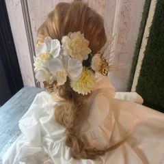 胡蝶蘭の髪飾り　ヘッドドレス　ヘッドパーツ　洋装　和装　結婚式　成人式　ドレス　振袖　卒業式　結婚式　前撮り