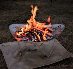 mochi　リユース品）　焚火台Lセット＋（新品、収納ケース付き） grill-010h.jpg