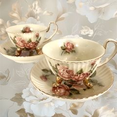 カップ&ソーサー　2客　猫足　薔薇柄　アンティーク風
