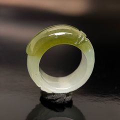 本翡翠　氷　竹葉彫刻　くりぬき　リング　＃7　ピンキーリング　高品質　希少 　美品　1点物　 男女兼用　縁起物　お守り　国内鑑別書付き