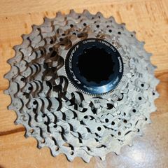 【美品】 シマノ アルテグラ CS-R8000 11-32T 11s カセット スプロケット 281g ULTEGRA SHIMANO CS-6800 互換 ヒルクライム クリーニング済
