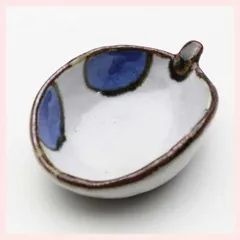 （３Ｐセット）瀬戸焼　手付豆鉢（染丸紋）　※陶器,個性的,シリーズ,高級感,高品質,日本製,和食器,レトロモダン,かわいい,可愛い,おしゃれ,伝統,絵柄,和柄,手のひらサイズ,楕円形,小鉢,小皿,豆皿　◎2セット目以上大幅値引き対象商品♪