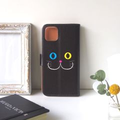 ＜iPhone系①＞黒猫フェイス手帳型スマホケース