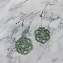 タティングレースのピアス